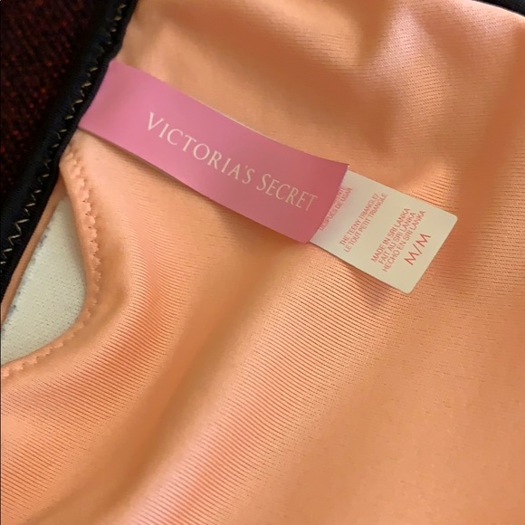 Victoria's Secret Orange Bikini - Picture 3 of 5